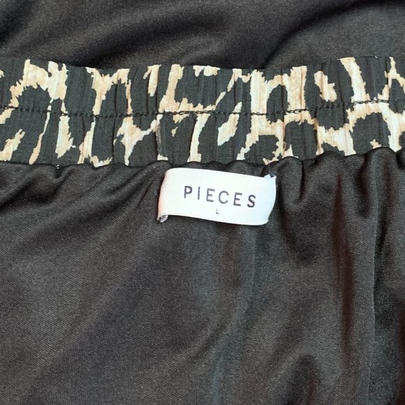 Pieces Animal Print Ruffled Midi Skirt - Picture 6 of 6